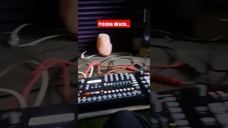 Ensayando el próximo directo en stream para @technoroomradio 1/03/2024