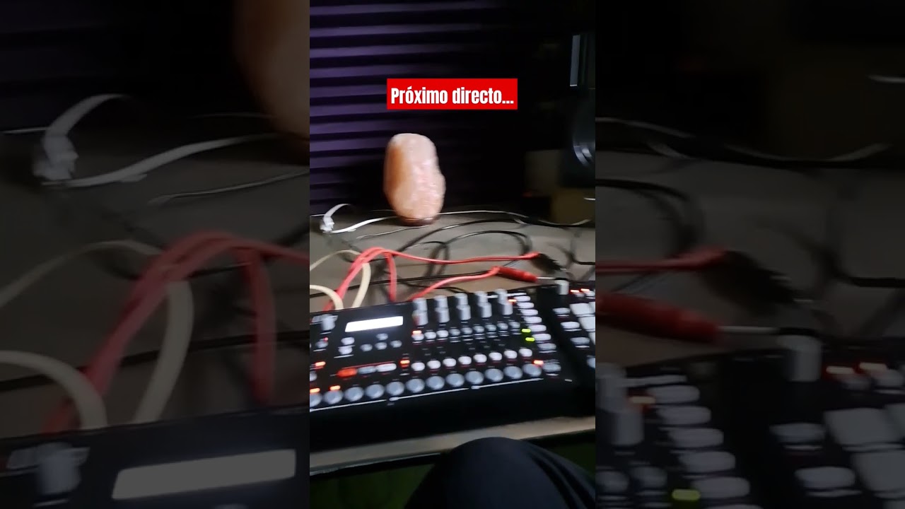 Ensayando el próximo directo en stream para @technoroomradio 1/03/2024