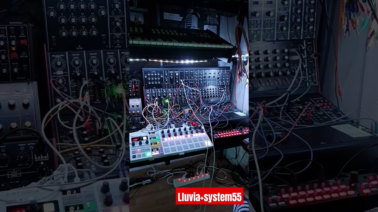 Lluvia + @behringer #system55